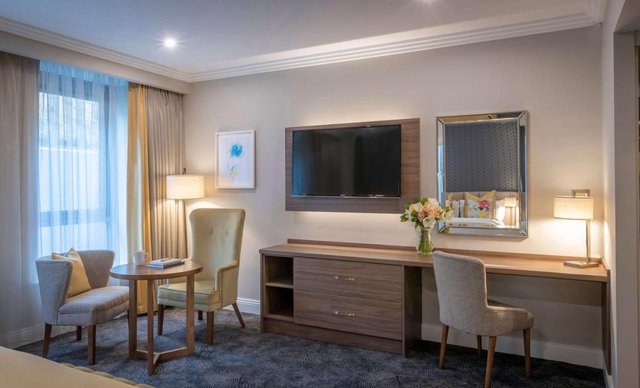 Castletroy Park Hotel Suites Лімерик Екстер'єр фото
